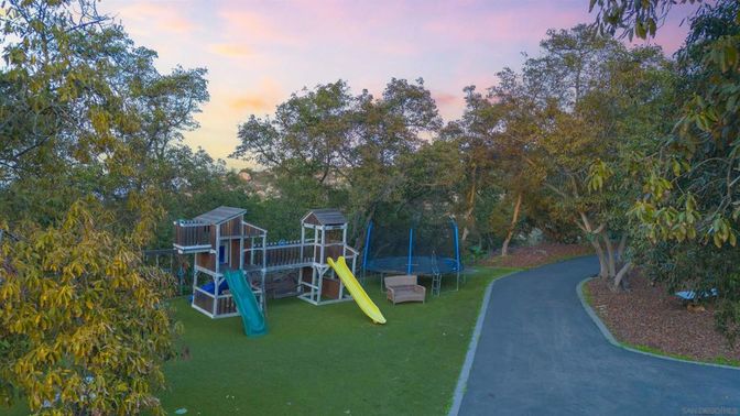 Backyard, Exterior, Playground