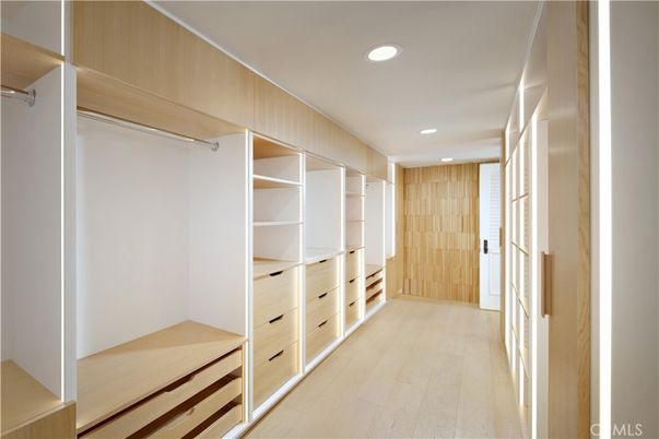Interior, Recessed Lighting, Walk-in Closets, Wood Texture Flooring