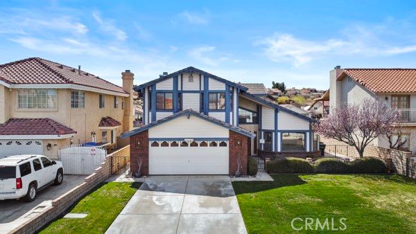 Attached, Exterior, Facade, Brick Facade, Tudor Revival