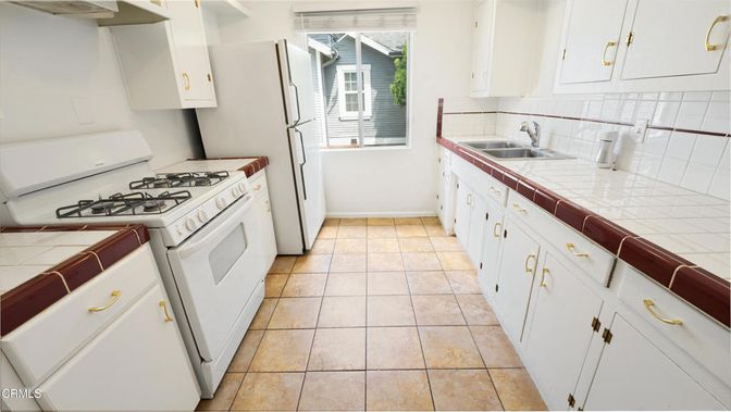 Interior, Kitchen, Tile Countertops