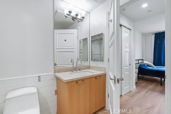 Bathroom, Bedroom, Interior, Recessed Lighting, Wood Texture Flooring