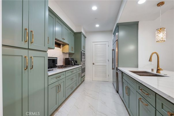 Interior, Kitchen, Marble, Pendant Lights, Recessed Lighting