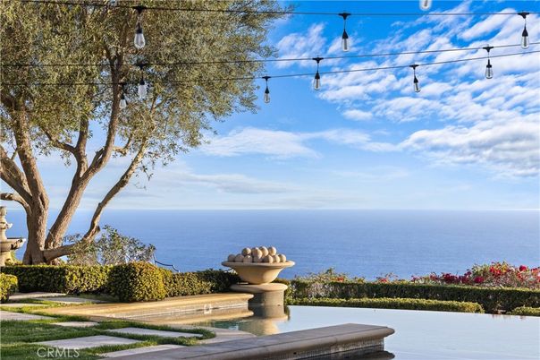 Exterior, Pool, Water