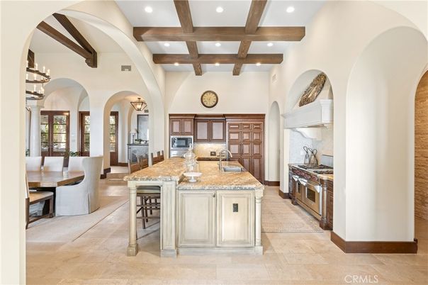 Chandelier, Dining room, Interior, Kitchen, Recessed Lighting, Stainless Steel Appliances, Wooden Beams