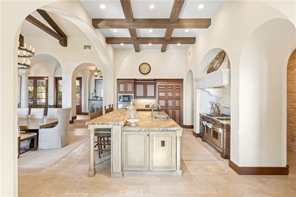 Chandelier, Dining room, Interior, Kitchen, Recessed Lighting, Stainless Steel Appliances, Wooden Beams