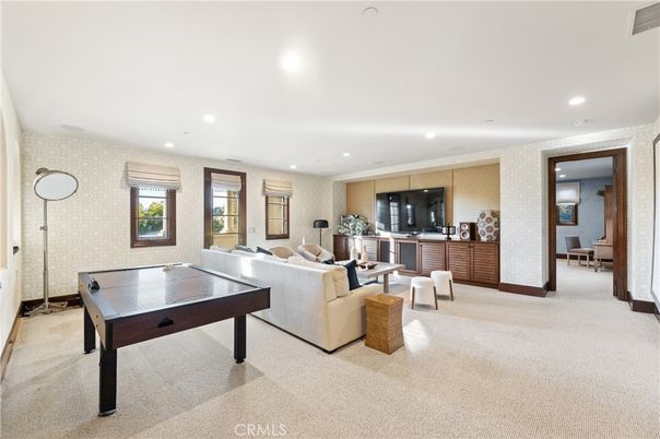 Game Room, Interior, Living room, Recessed Lighting