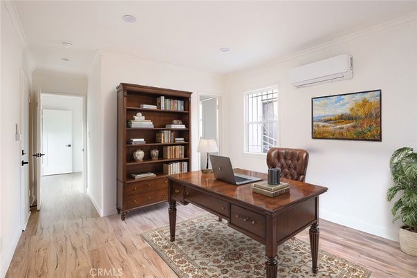 Home Office, Interior, Recessed Lighting, Wood Texture Flooring