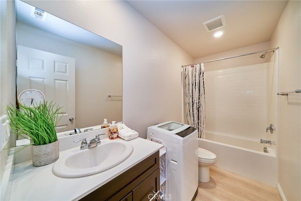 Bathroom, Interior, Recessed Lighting, Wood Texture Flooring