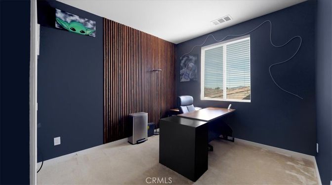 Home Office, Interior