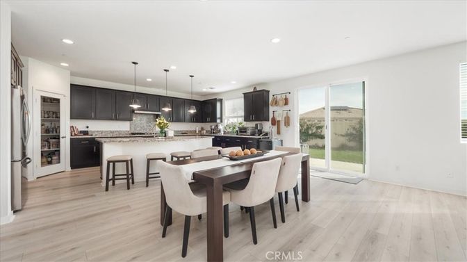 Dining room, Interior, Kitchen, Pendant Lights, Recessed Lighting, Wood Texture Flooring