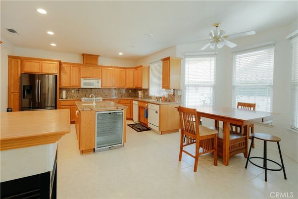 Dining room, Interior, Kitchen, Recessed Lighting, Stainless Steel Appliances