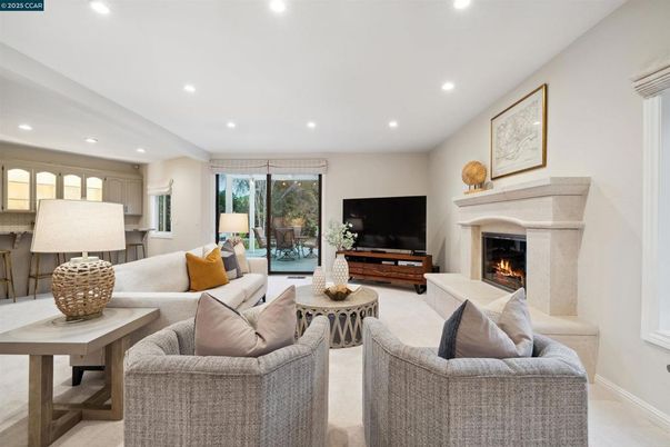 Fireplace, Interior, Living room, Recessed Lighting