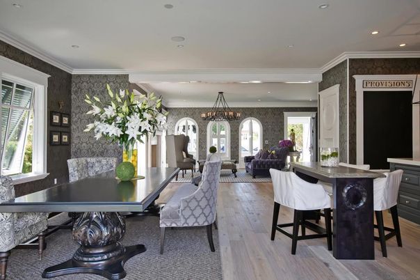 Chandelier, Dining room, Interior, Living room, Recessed Lighting, Wood Texture Flooring