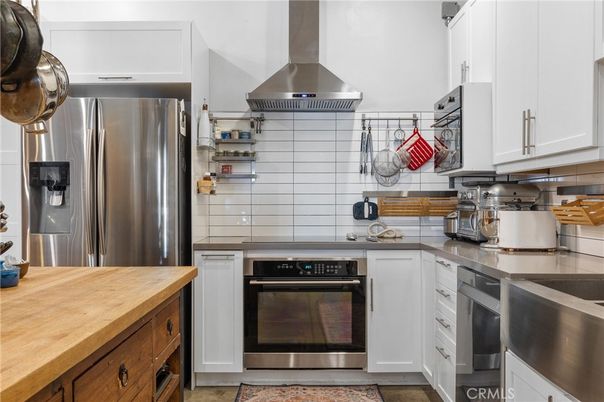 Interior, Kitchen, Stainless Steel Appliances