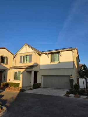 Attached, Exterior, Facade, Mediterranean
