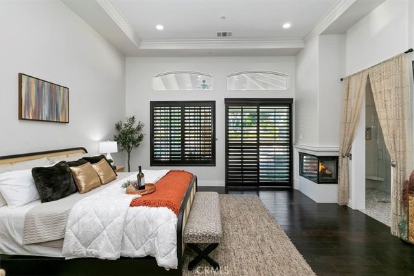 Bedroom, Fireplace, Interior, Recessed Lighting, Wood Texture Flooring