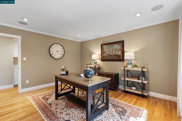 Home Office, Interior, Recessed Lighting, Wood Texture Flooring