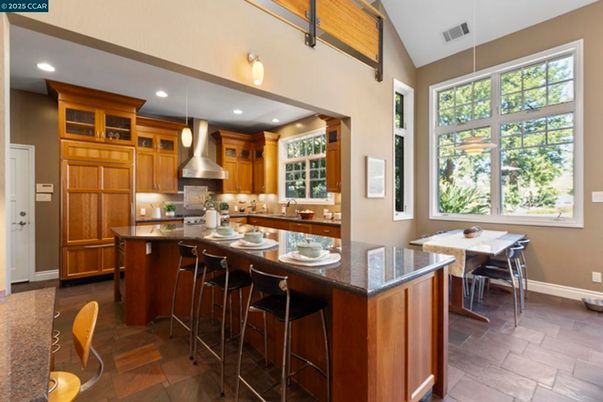Dining room, Interior, Kitchen, Pendant Lights, Recessed Lighting, Stainless Steel Appliances