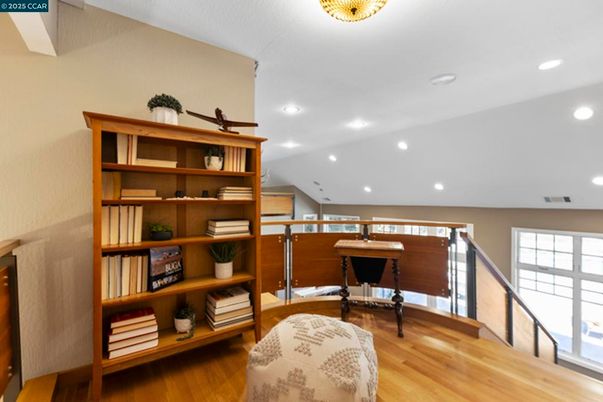 Home Office, Interior, Recessed Lighting, Wood Texture Flooring