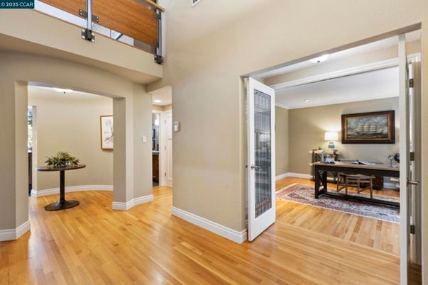 Home Office, Interior, Recessed Lighting, Wood Texture Flooring