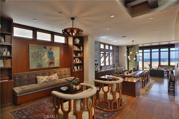 Chandelier, Dining room, Interior, Living room, Pendant Lights, Recessed Lighting, Water, Wood Texture Flooring