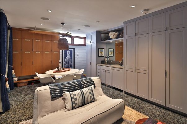 Dining room, Interior, Living room, Recessed Lighting