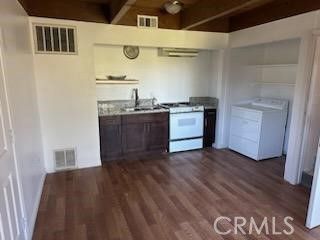 Interior, Kitchen, Washer, Wooden Beams, Wooden Ceilings, Wood Texture Flooring