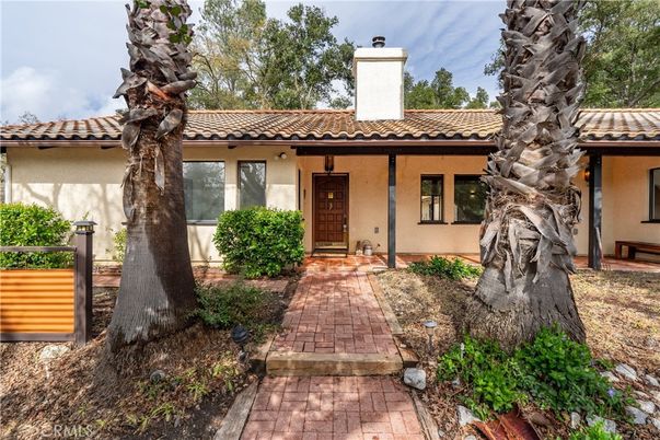 Exterior, Facade, Spanish Mediterranean