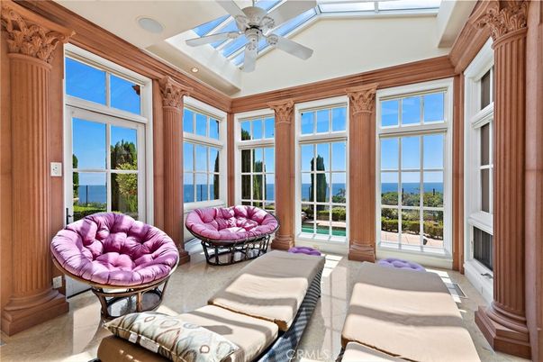 Interior, Living room, Sun Room, Water