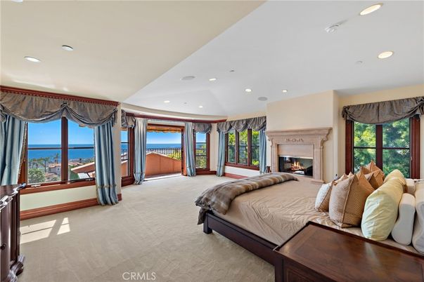 Bedroom, Fireplace, Interior, Recessed Lighting, Water