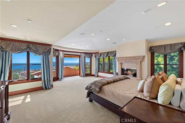 Bedroom, Fireplace, Interior, Recessed Lighting, Water