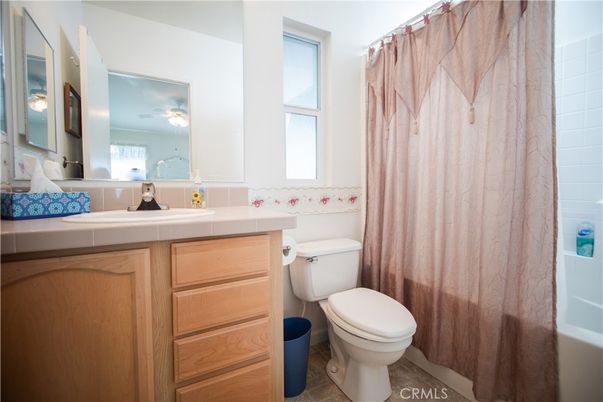 Bathroom, Interior, Tile Countertops