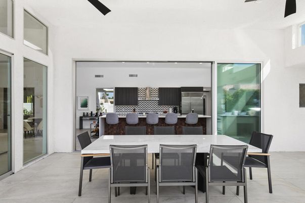 Dining room, Interior, Kitchen, Stainless Steel Appliances