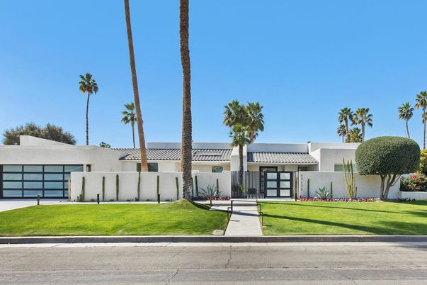 Attached, Exterior, Facade, Spanish Mediterranean