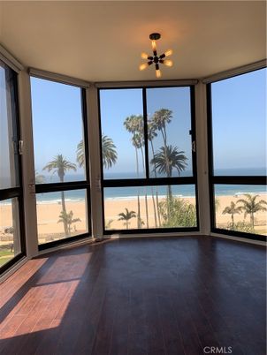 Empty room, Interior, Pendant Lights, Sun Room, Water, Wood Texture Flooring