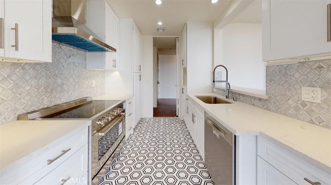 Interior, Kitchen, Recessed Lighting