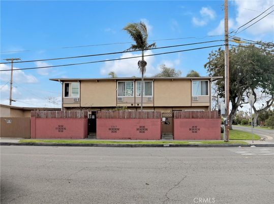 Exterior, Facade, None
