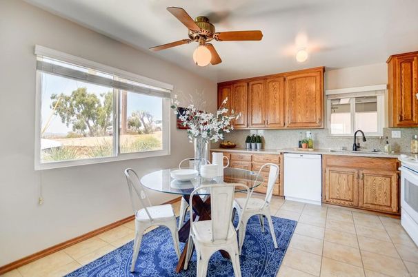 Dining room, Interior, Kitchen