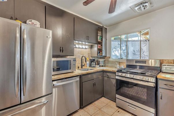 Interior, Kitchen, Stainless Steel Appliances