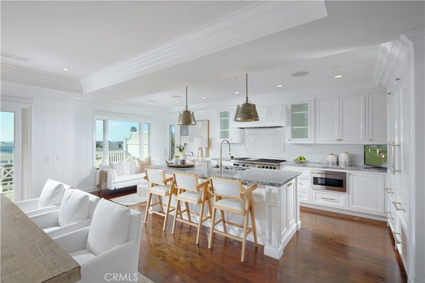 Dining room, Interior, Kitchen, Living room, Pendant Lights, Recessed Lighting, Stainless Steel Appliances, Wood Texture Flooring