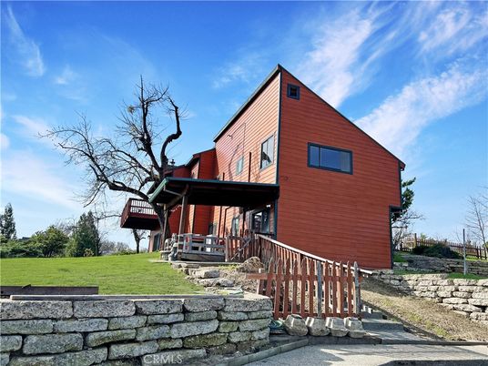 Backyard, Exterior, Facade, Log Home