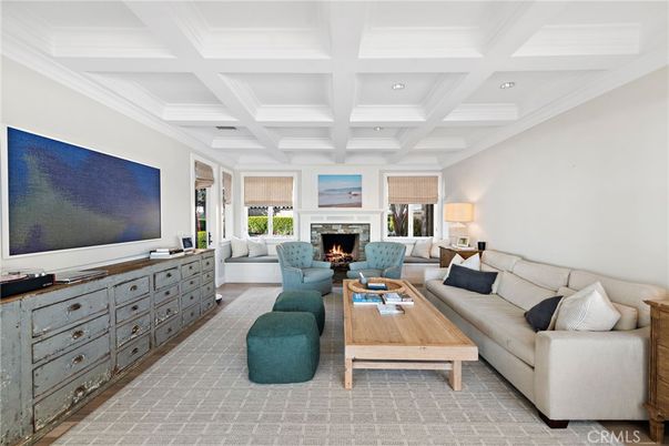 Fireplace, Interior, Living room, Recessed Lighting