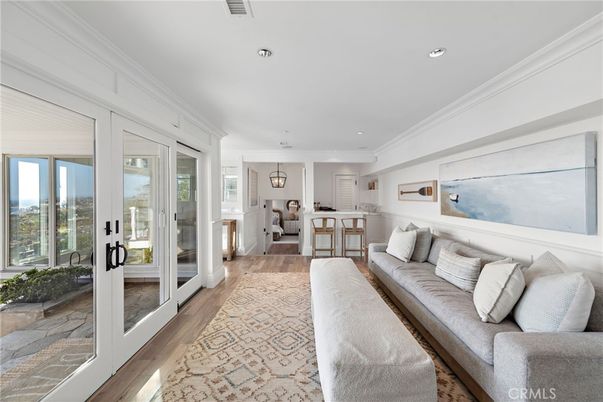 Interior, Living room, Pendant Lights, Recessed Lighting, Wood Texture Flooring
