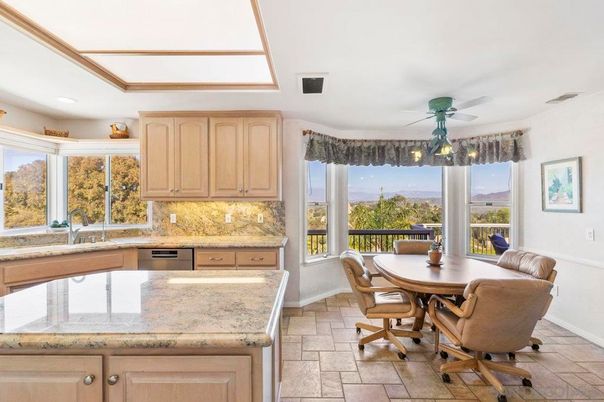 Dining room, Interior, Kitchen, Recessed Lighting