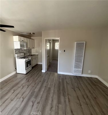 Empty room, Interior, Kitchen, Wood Texture Flooring