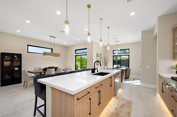 Dining room, Interior, Kitchen, Pendant Lights, Recessed Lighting, Stainless Steel Appliances
