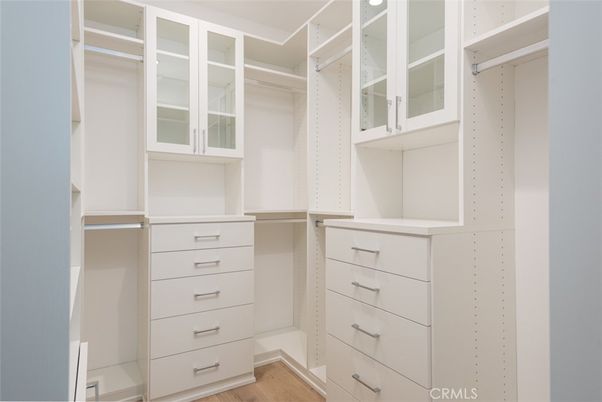 Interior, Walk-in Closets, Wood Texture Flooring