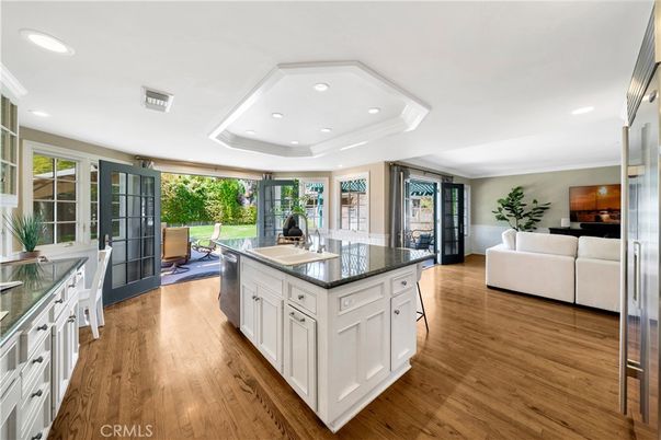 Interior, Kitchen, Living room, Recessed Lighting, Wood Texture Flooring