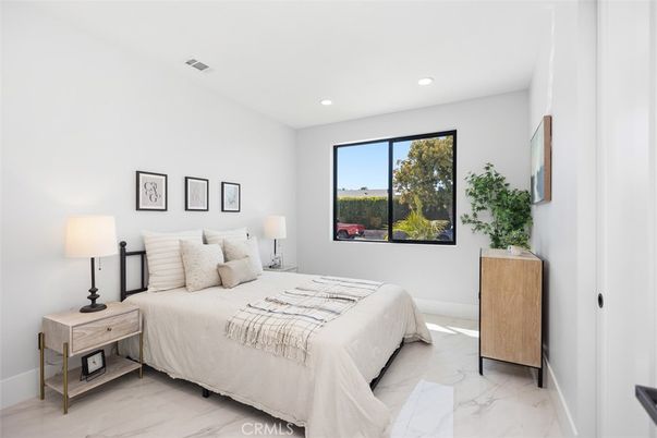 Bedroom, Interior, Marble, Recessed Lighting