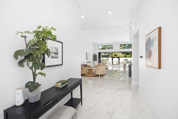 Interior, Living room, Marble, Recessed Lighting